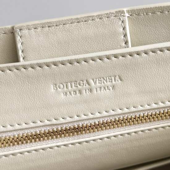 Bottega Veneta Small Andiamo