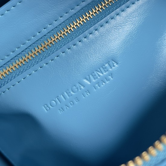 Bottega Veneta Cassette Bottega Veneta Cassette