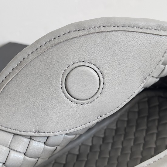 Bottega Veneta Small Cobble Top Handle