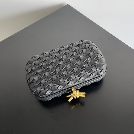 BottegaVeneta Knot Dinner bag
