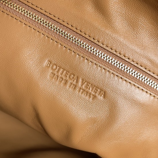 Bottega Veneta Classic Jodie