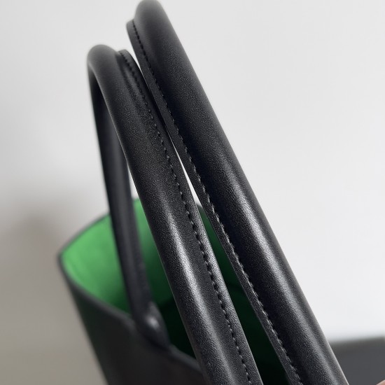 BottegaVeneta Large Arco Tote Bag