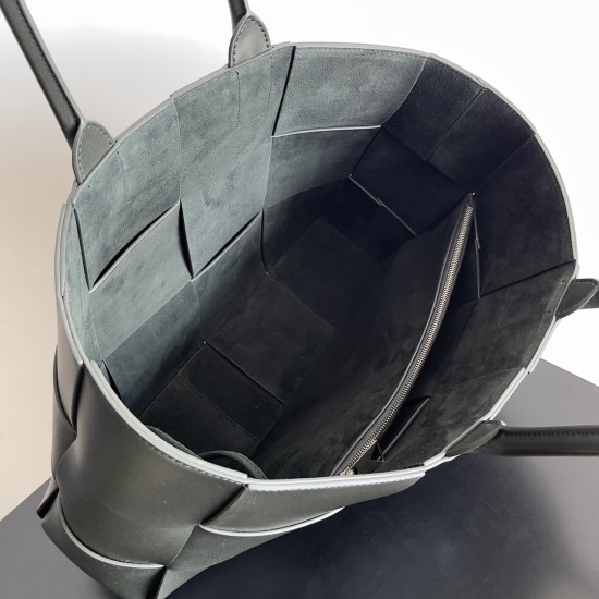 BottegaVeneta Arco Tote