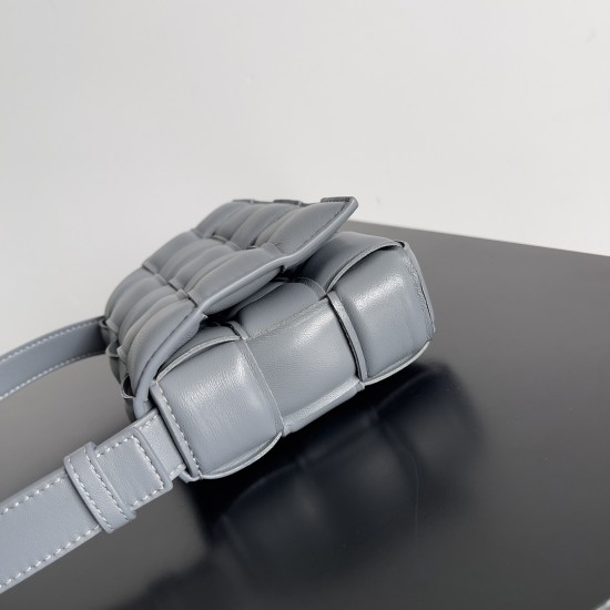 Bottega Veneta Cassette Bottega Veneta Cassette