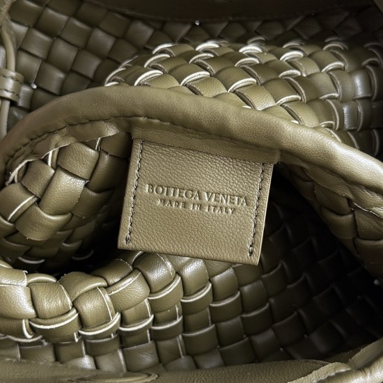 Bottega Veneta Small Cobble Top Handle