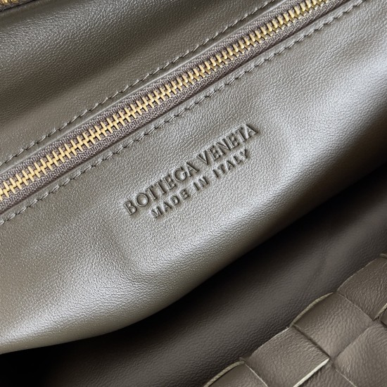 Bottega Veneta Classic Jodie