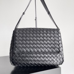 Bottega Veneta Cobble Bottega Veneta Cobble