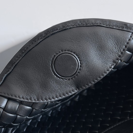 Bottega Veneta Small Cobble Top Handle