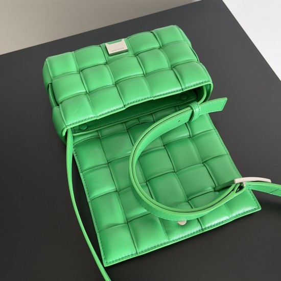 Bottega Veneta Cassette Bottega Veneta Cassette