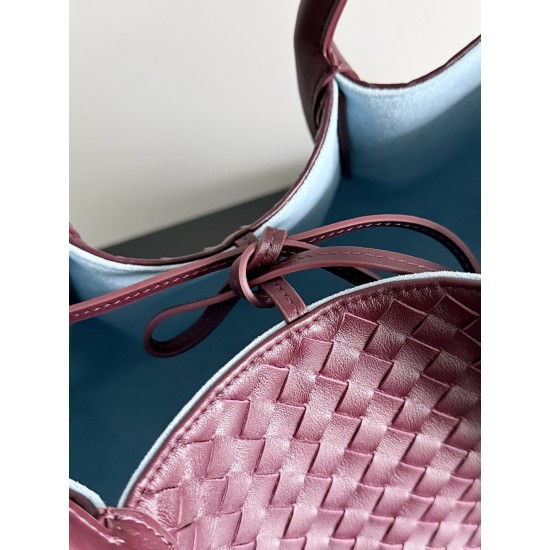 Bottega Veneta Pinacoteca