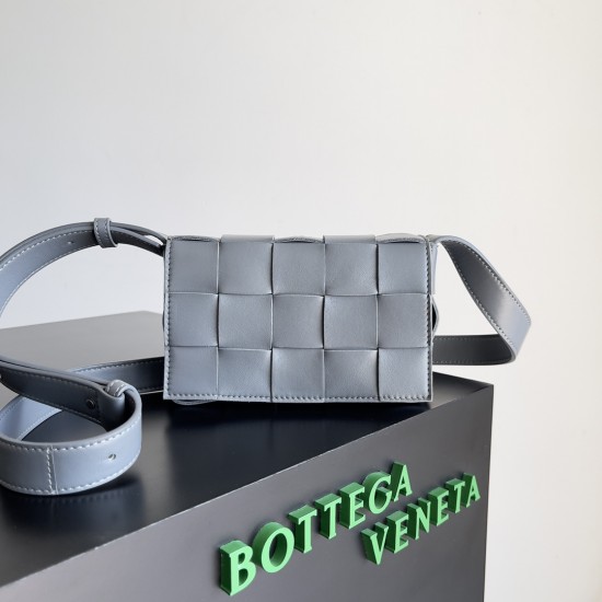 Bottega Veneta Cassette