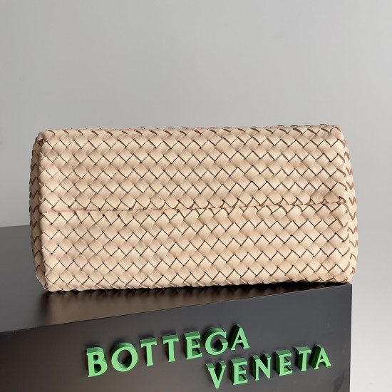 Bottega Veneta Medium Cabat