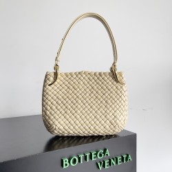 Bottega Veneta Clicker Bag Bottega Veneta Clicker Bag