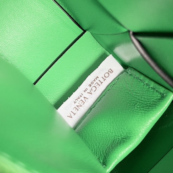 Bottega Veneta Cassette