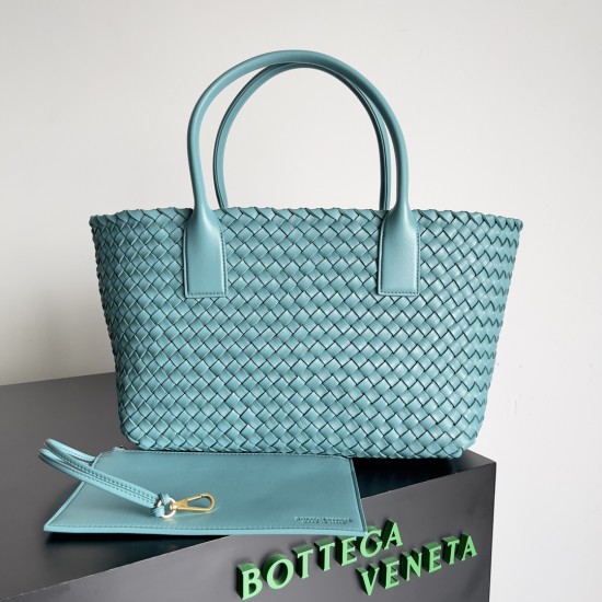 Bottega Veneta Medium Cabat