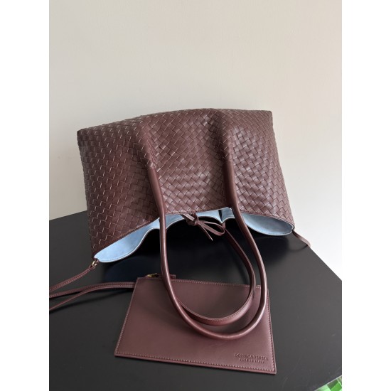 Bottega Veneta Pinacoteca