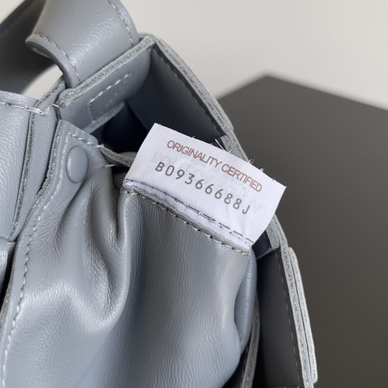 Bottega Veneta Cassette