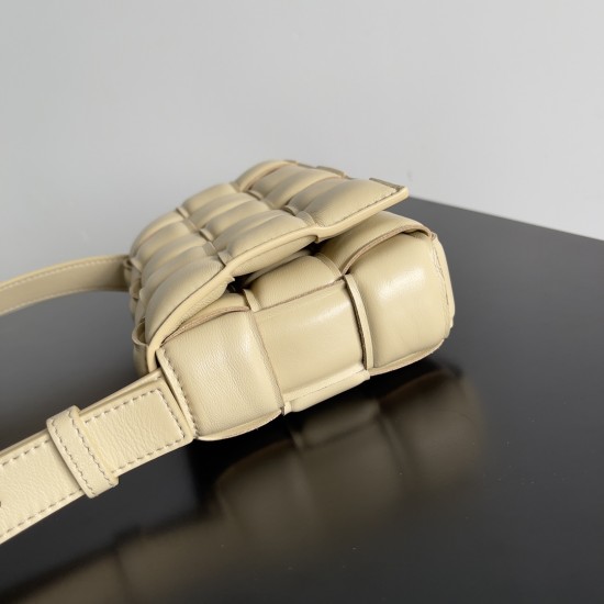 Bottega Veneta Cassette Bottega Veneta Cassette