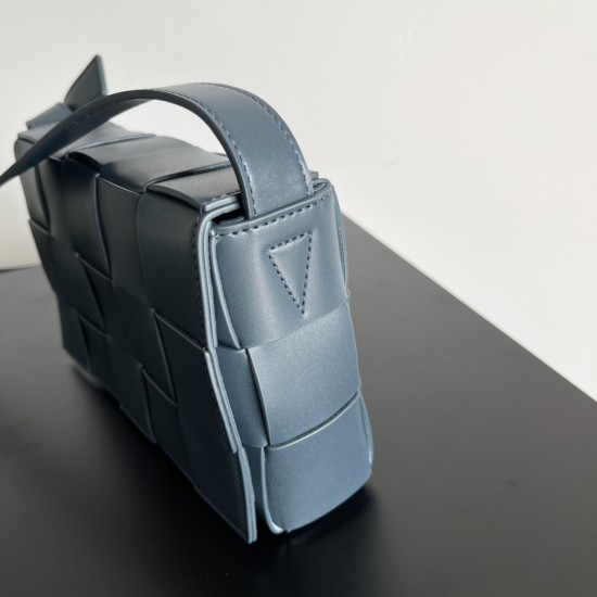 Bottega Veneta Cassette