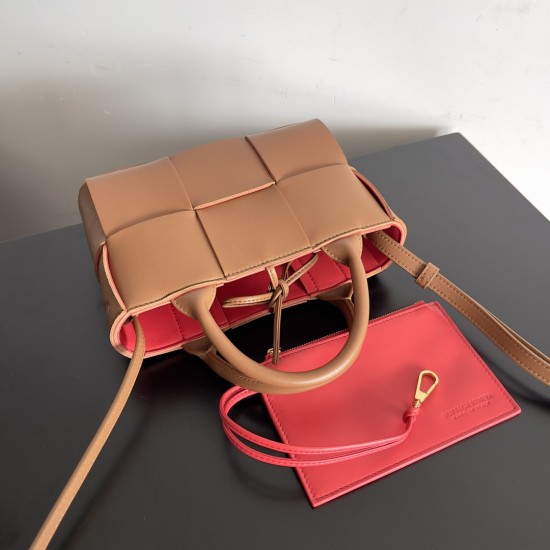 Bottega Veneta Mini Arco Tote