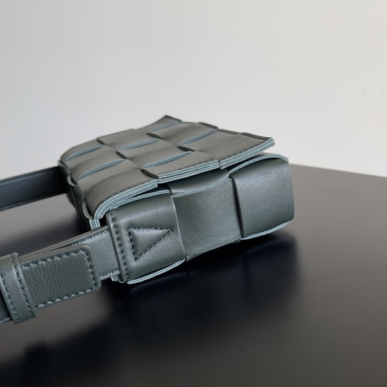 Bottega Veneta Cassette