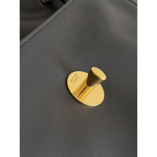 Bottega Veneta Madison