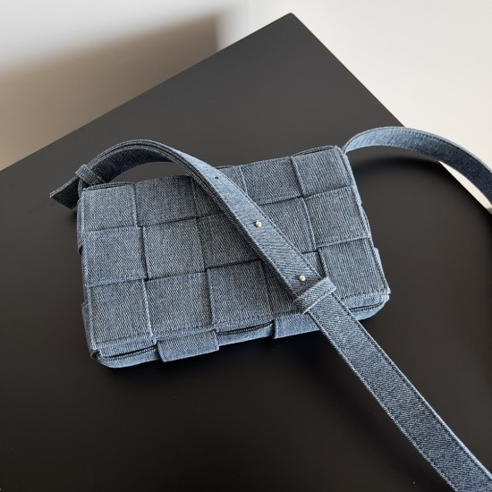 Bottega Veneta Cassette