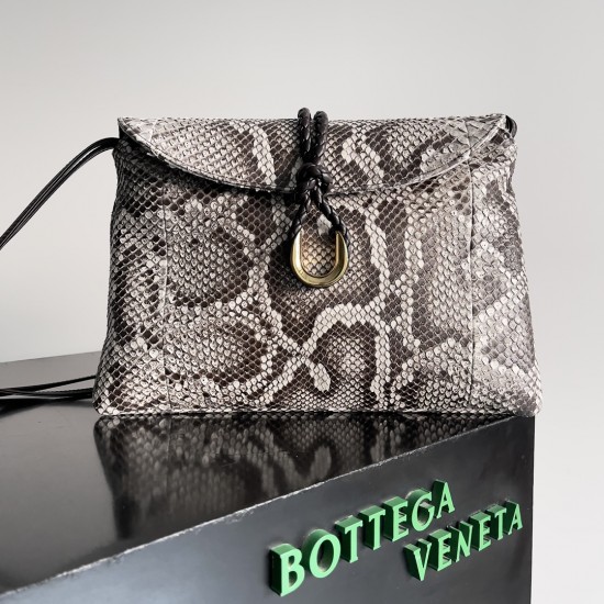 Bottega Veneta Liberta