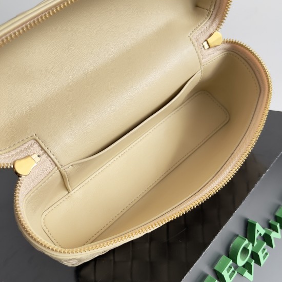 Bottega Veneta Bang Bang