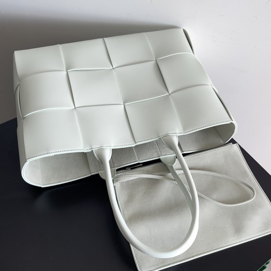 BottegaVeneta Arco Tote