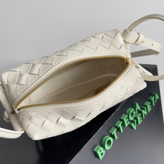 Bottega Veneta Top Handle Loop