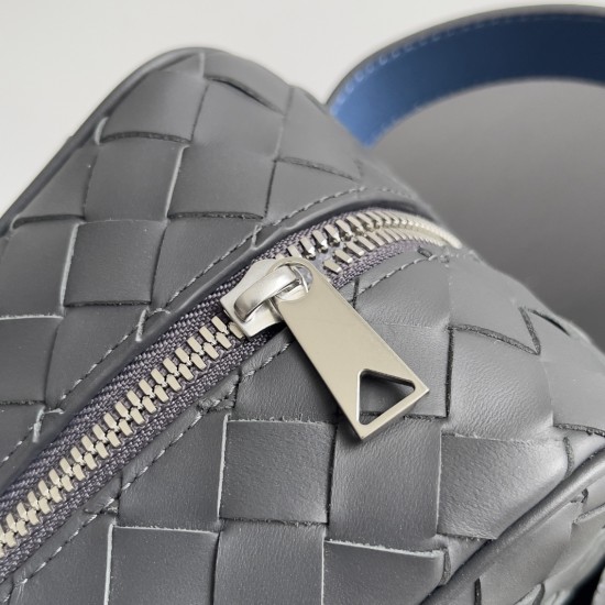 Bottega Veneta Intrecciato Travel Pouch