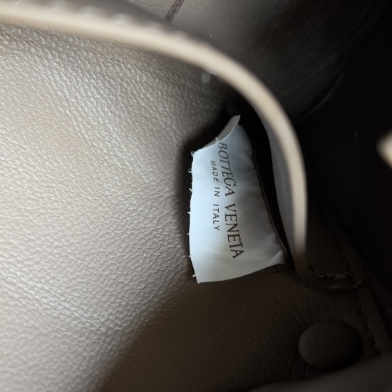 Bottega Veneta Cassette