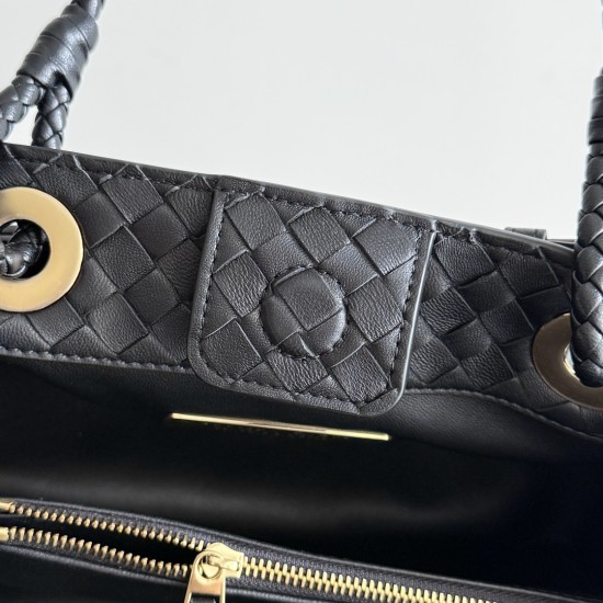 Bottega Veneta Basket