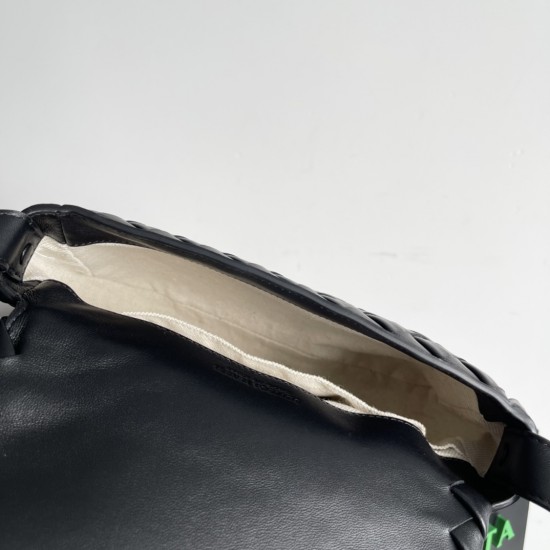 Bottega Veneta Cobble Bag
