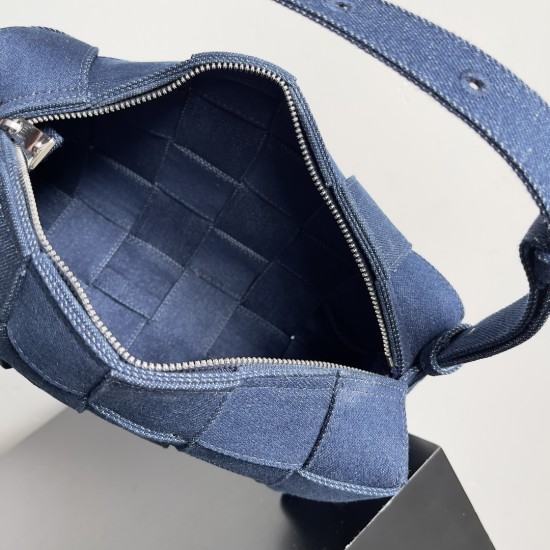 Bottega Veneta Cassette