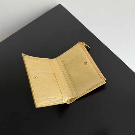 Bottega Veneta Intrecciato Medium Bi-Fold Wallet
