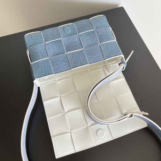 Bottega Veneta Jodie