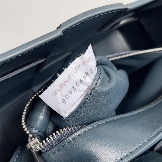 Bottega Veneta Cassette