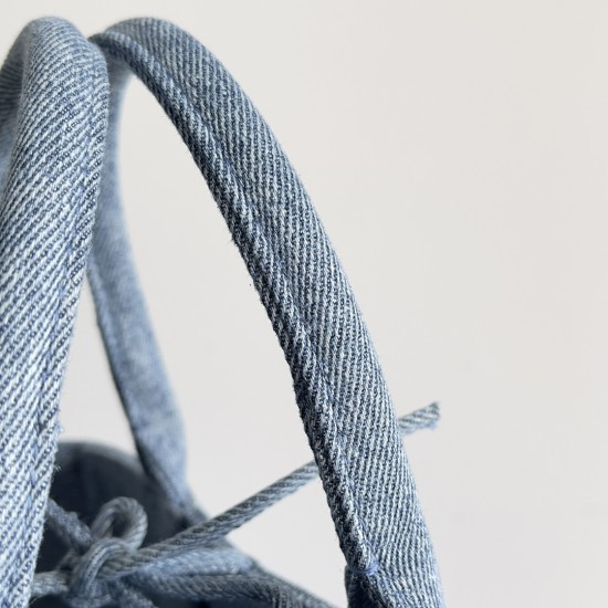 Bottega Veneta Arco Tote