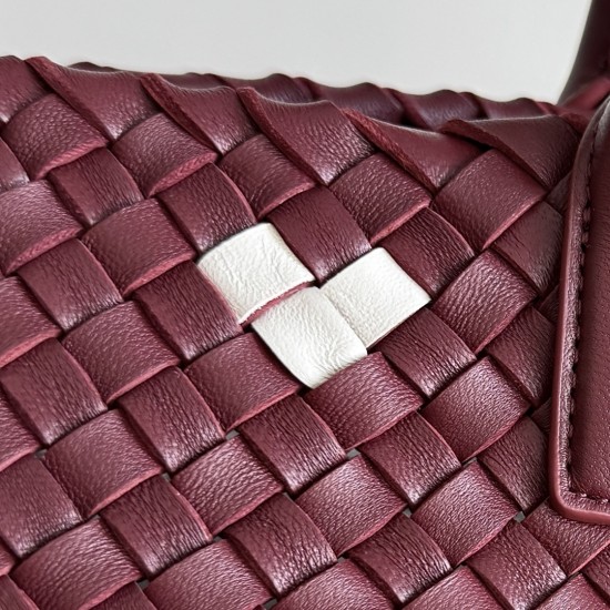 Bottega Veneta Mini Cabat