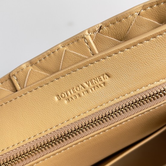 Bottega Veneta Small Andiamo