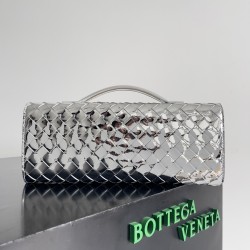Bottega Veneta Andiamo Clutch Bottega Veneta Andiamo Clutch