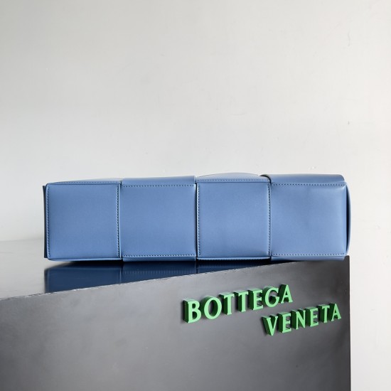 BottegaVeneta Arco Tote