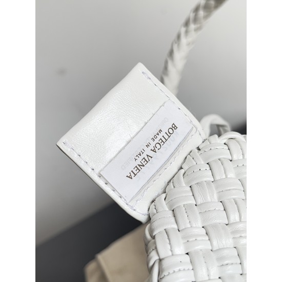 Bottega Veneta Tosca