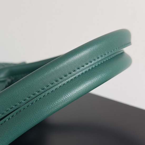 Bottega Veneta Medium Cabat