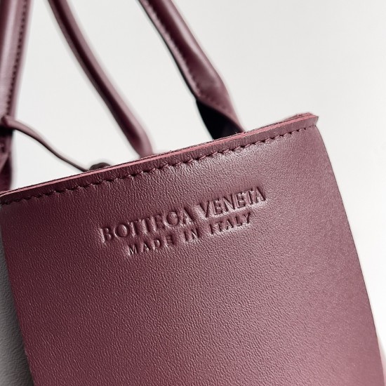 Bottega Veneta Arco Tote Size：30*20*11.5cm