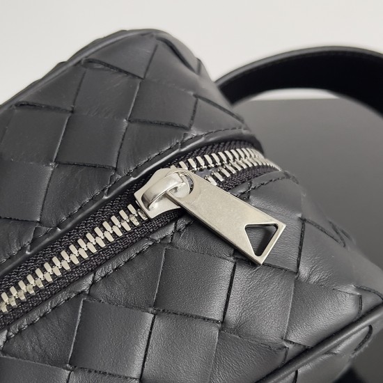 Bottega Veneta Intrecciato Travel Pouch