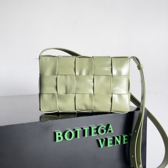 Bottega Veneta Cassette