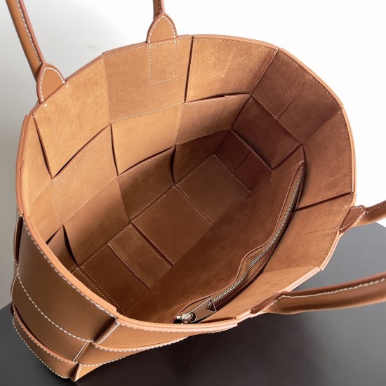 BottegaVeneta Arco Tote